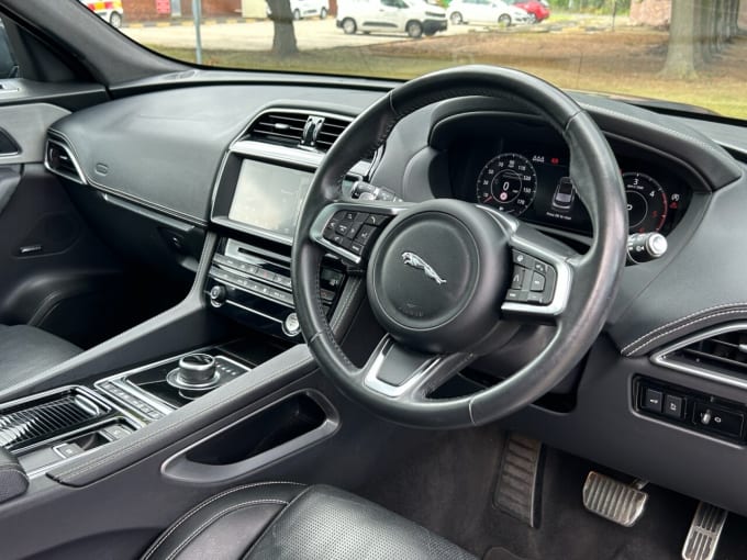 2025 Jaguar F-pace