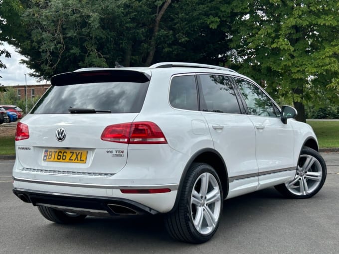 2025 Volkswagen Touareg