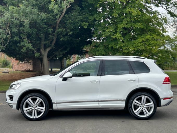 2025 Volkswagen Touareg