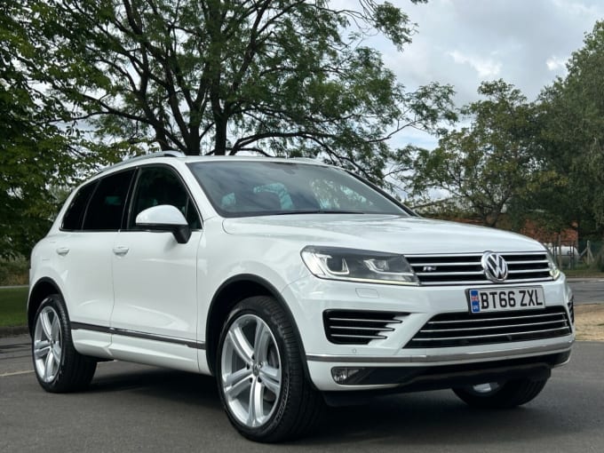 2025 Volkswagen Touareg