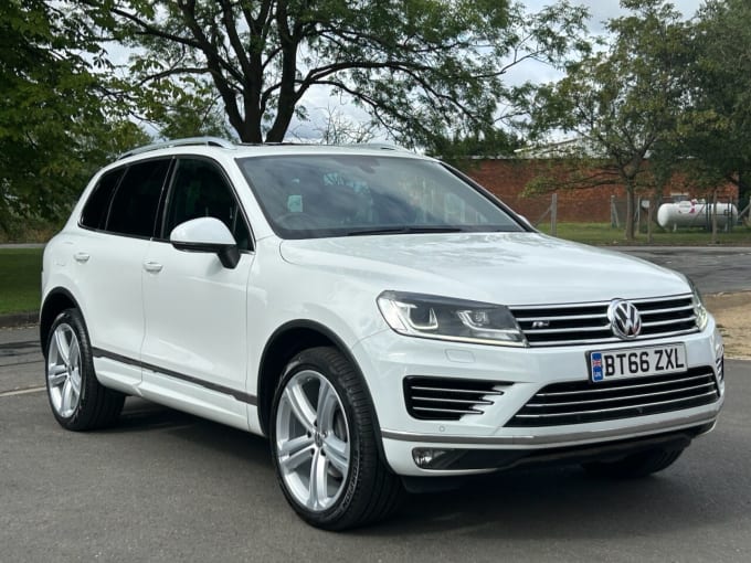2025 Volkswagen Touareg