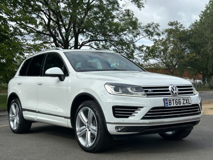 2025 Volkswagen Touareg