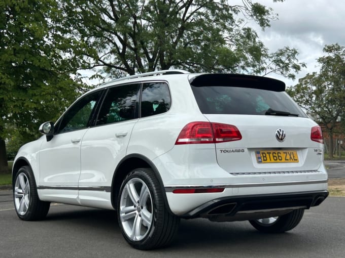 2025 Volkswagen Touareg