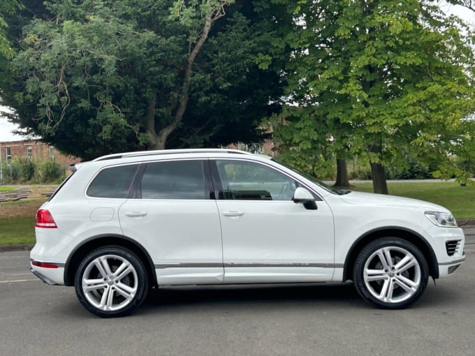 2025 Volkswagen Touareg