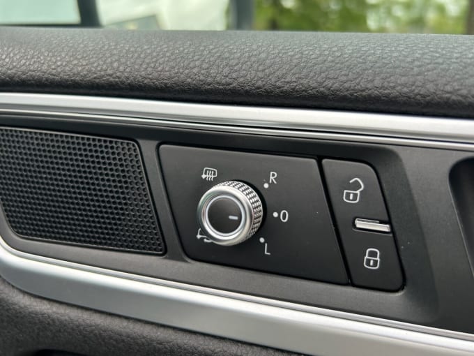 2025 Volkswagen Touareg