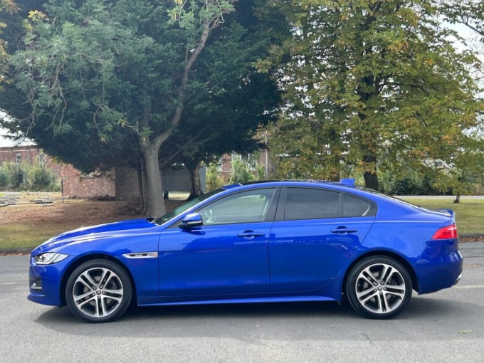 2025 Jaguar Xe