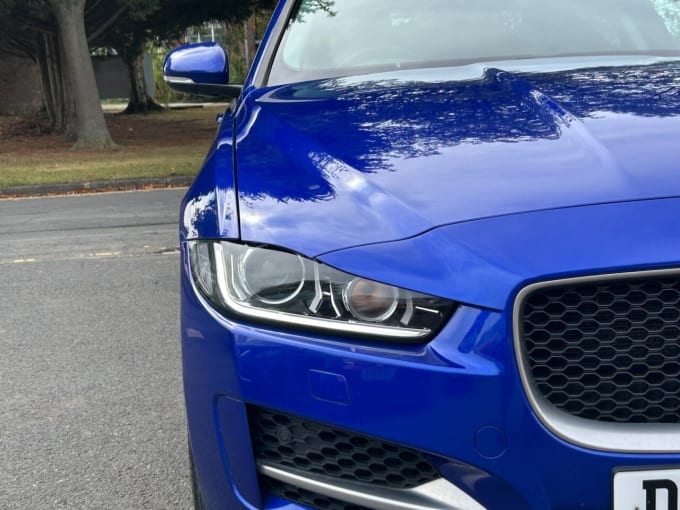 2025 Jaguar Xe