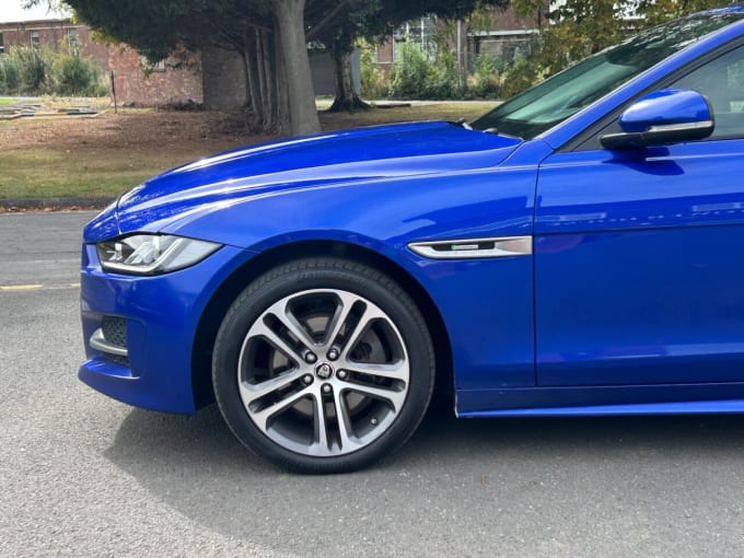 2025 Jaguar Xe
