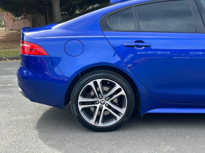 2025 Jaguar Xe