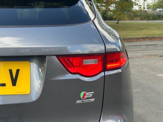 2025 Jaguar F-pace
