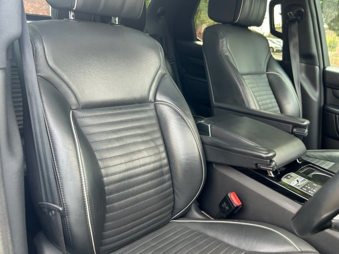2025 Land Rover Discovery