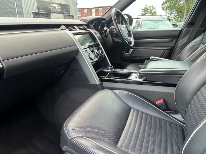 2025 Land Rover Discovery
