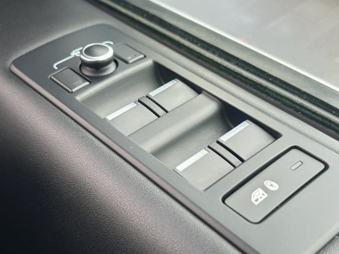 2025 Land Rover Discovery