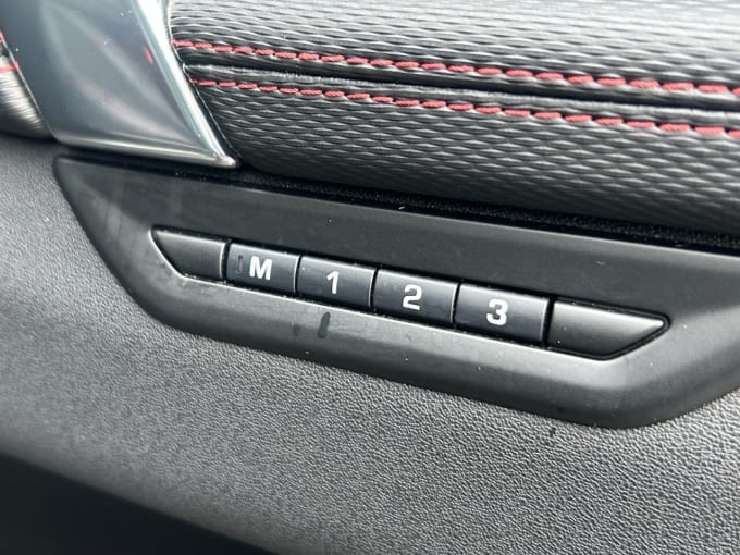 2025 Land Rover Discovery Sport