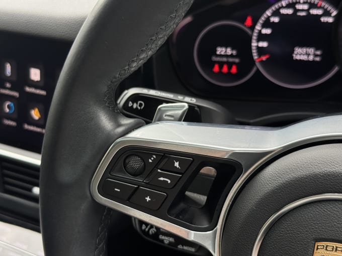 2023 Porsche Cayenne