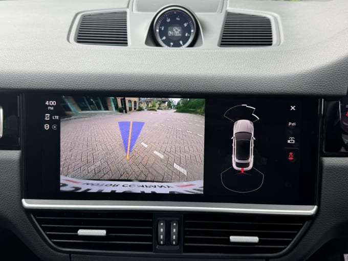 2023 Porsche Cayenne
