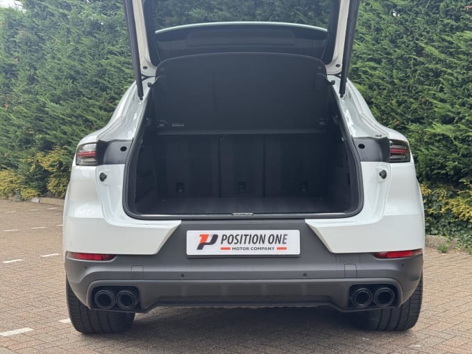 2023 Porsche Cayenne