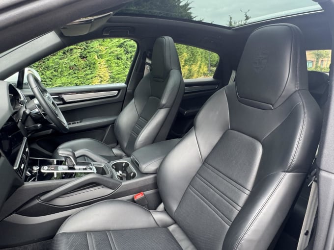2023 Porsche Cayenne