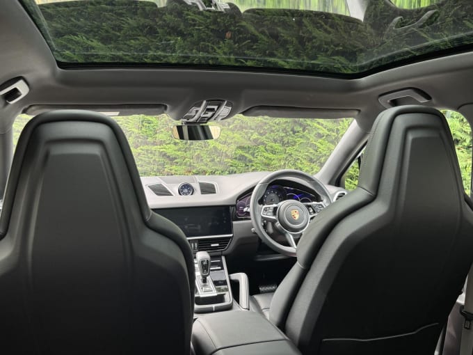 2023 Porsche Cayenne