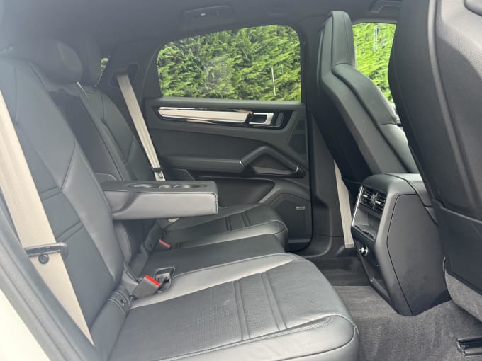 2023 Porsche Cayenne