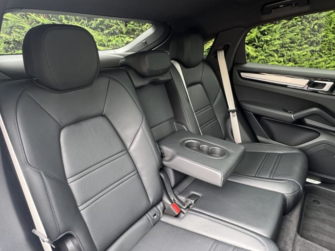 2023 Porsche Cayenne