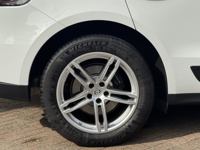 2024 Porsche Macan
