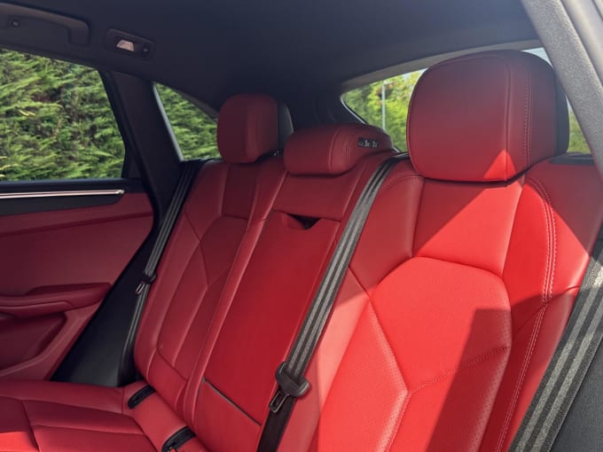 2024 Porsche Macan