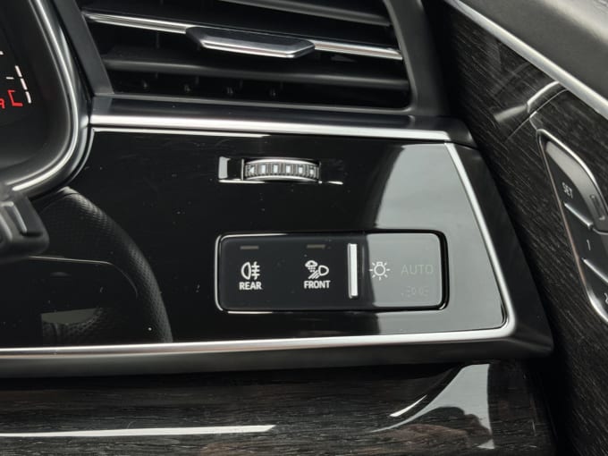 2020 Audi Q8