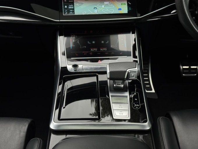 2020 Audi Q8