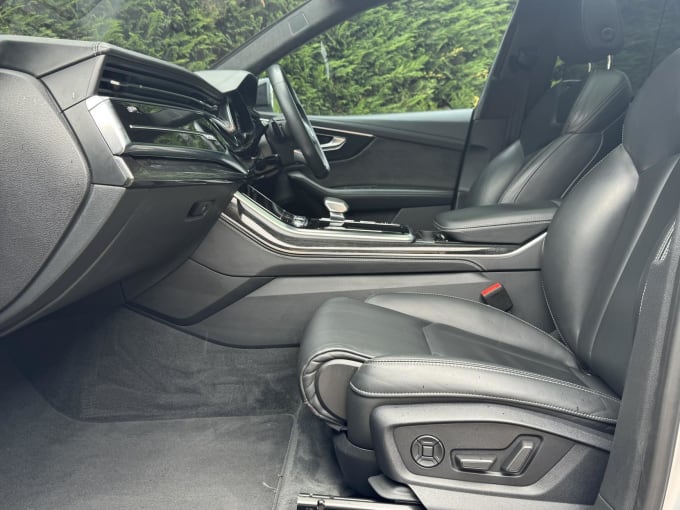 2020 Audi Q8