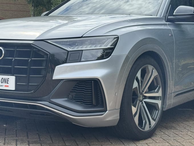 2020 Audi Q8