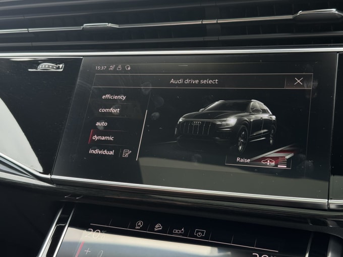 2020 Audi Q8