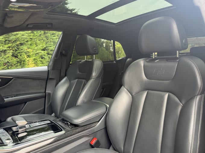 2020 Audi Q8