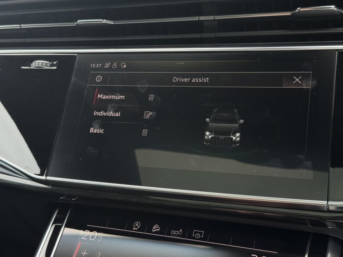 2020 Audi Q8