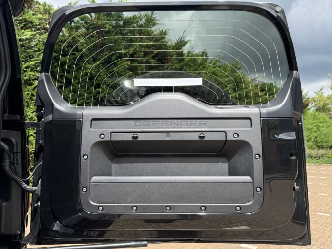 2024 Land Rover Defender 110