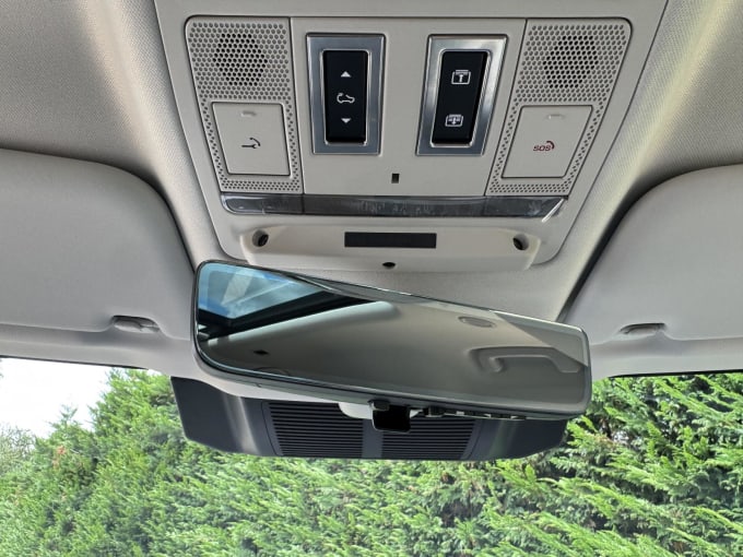 2024 Land Rover Defender 110