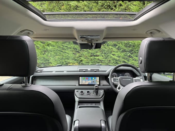 2024 Land Rover Defender 110
