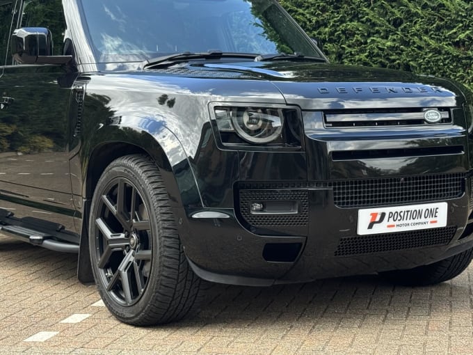 2024 Land Rover Defender 110