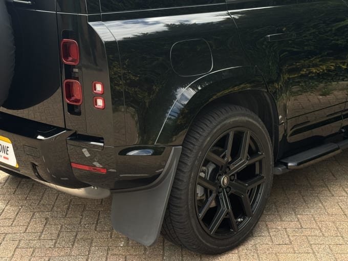 2024 Land Rover Defender 110