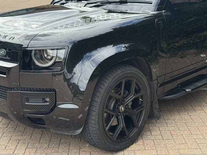 2024 Land Rover Defender 110