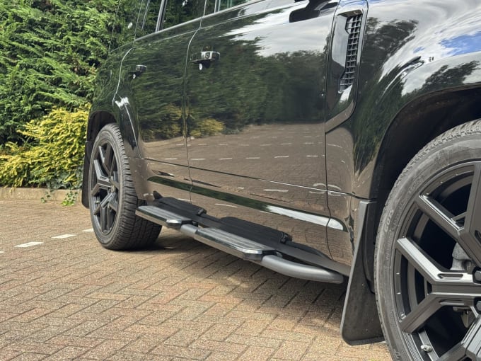 2024 Land Rover Defender 110