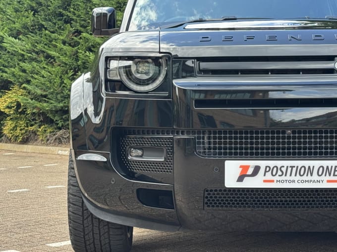 2024 Land Rover Defender 110