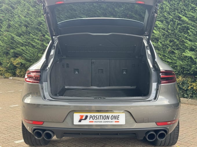 2018 Porsche Macan