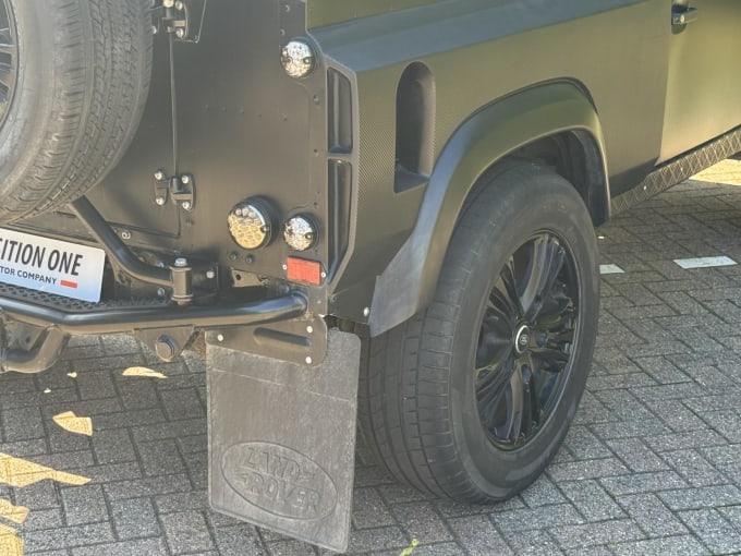 2010 Land Rover Defender 90