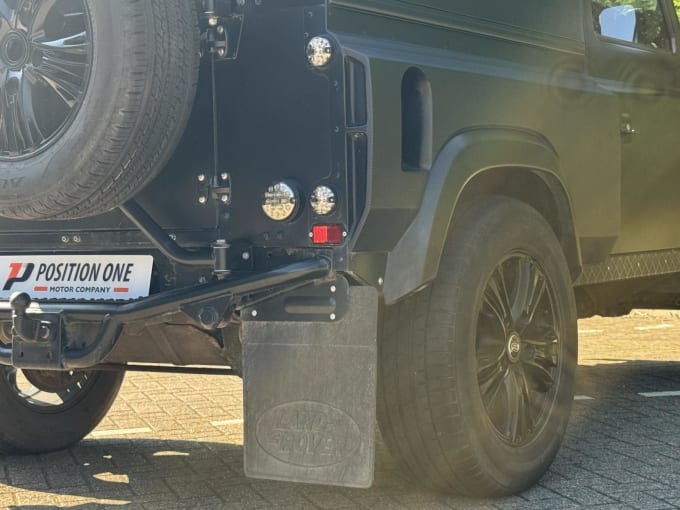 2010 Land Rover Defender 90