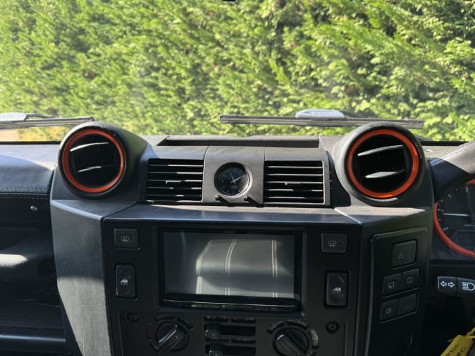 2010 Land Rover Defender 90