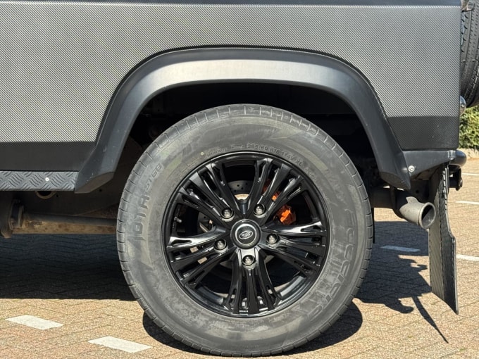 2010 Land Rover Defender 90