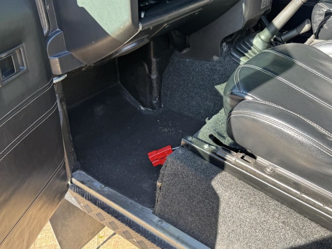 2010 Land Rover Defender 90