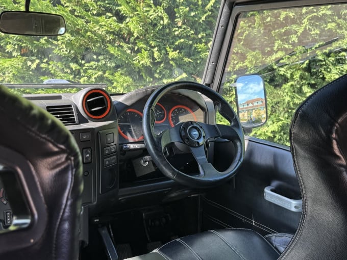 2010 Land Rover Defender 90