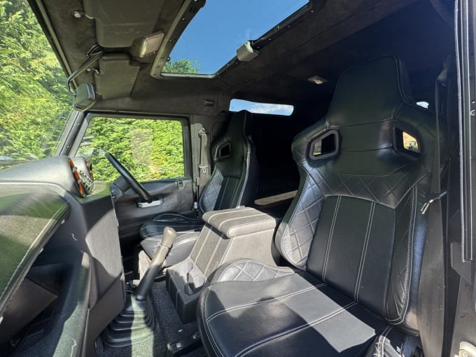 2010 Land Rover Defender 90